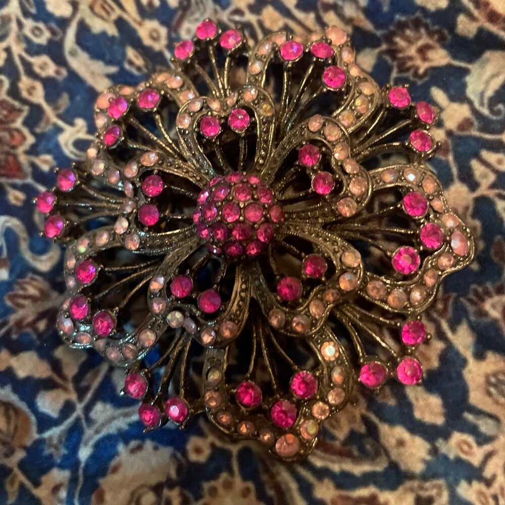 Vintage Florenza Rhinestone Brooch Gold Tone